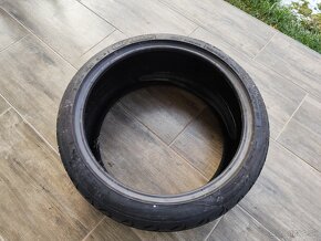 Letná pneu 235/40 R19 - 3