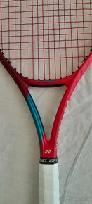 YONEX VCORE 98L RACQUET (285 GR), grip 4, 1 kus - 3