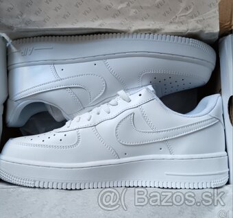 AF1 - 3