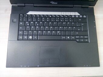 predám notebook FUJITSU SIEMENS AMILO PI3525 - 3