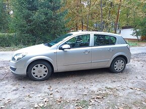 Opel Astra H 1.6 na ND/opravu - 3