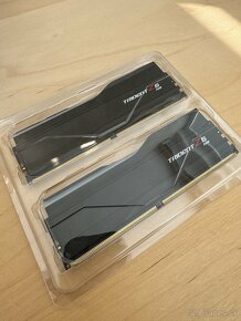 Trident Z5 RGB 32GB ddr5 6400MHz CL32 XMP - 3