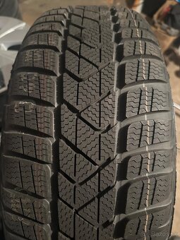 Zimné pneu Pirelli sottozero 3 205/50R17 - 3