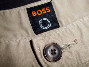 Hugo Boss pánske chino nohavice 34/34  M - 3