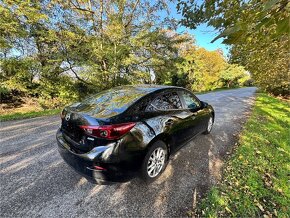 Mazda 3 sedan sky-activ, 2,2 diesel, manuál - 3