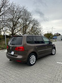 Volkswagen Vw Touran 2.0 TDI 103kw Highline,Navi,Alcantara - 3