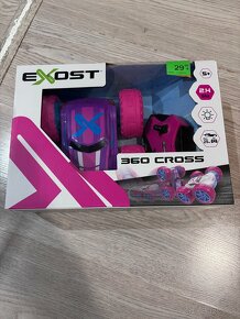 Predám tieto dve autíčka na ovládanie-Exost 360 Cross. - 3