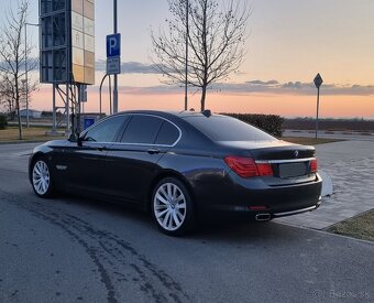 Bmw 740i F01 - 3