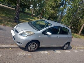 Toyota Yaris 2010 - 3