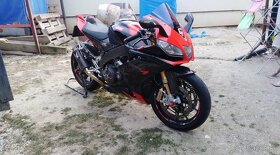 Aprilia Rsv4 Factory r.v.2009 - 3