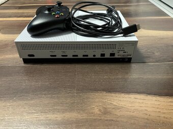 Xbox one S 1T - 3