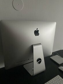 iMac 21.5 inch, late 2015 počítač - 3