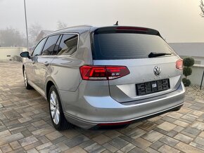 Volkswagen Passat Variant 2.0 TDI EVO DSG - 3