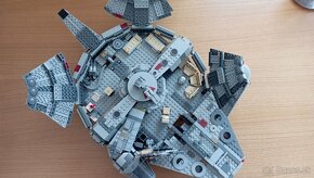 LEGO 75257 Millennium Falcon - 3