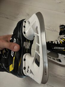 BAUER SUPREME M4 VEĽKOSŤ 1 D (33,5) - 3