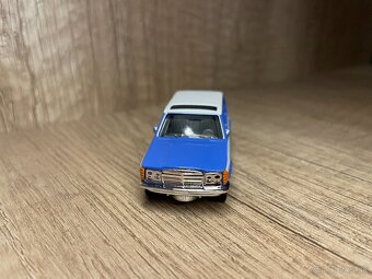 Matchbox 1980 Mercedes-Benz W123 Wagon (Collectors Edition) - 3