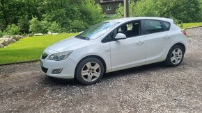 Opel astra j 1.7 92kw 2010 - 3