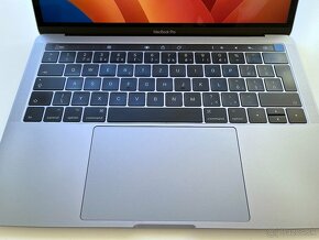 MacBook Pro 13" 2017 8GB / 256GB, Touch Bar - 3