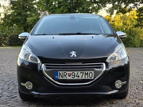 Peugeot 208 - 3