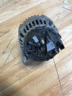 Alternator golf 4 - 3