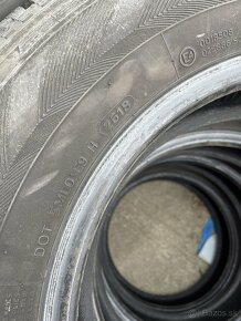 215/70 R15 C hankook - 3