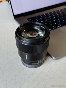 Sony FE 85 mm f/1,8 - 3