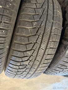 225/60 R17 zimne Hankook - 3