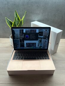 MacBook Air 13” Rose Gold - 3