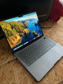 MacBooku Pro 2023, M3 (1TB, 8GB, 14-inch) - 3