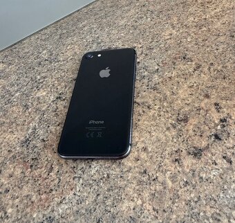 Predám - Apple iPhone 8 64GB Čierny - 3