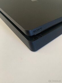 PlayStation 4 Slim 500GB - 3