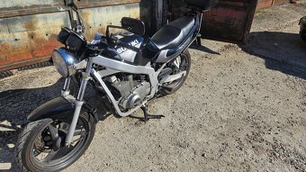 Suzuki gs500e - 3