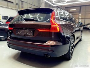 Volvo V60 T4 Momentum A/T,2020,1Majiteľ - 3