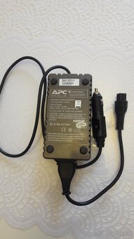 APC- menič napätia z 12 V na 230 V - 3