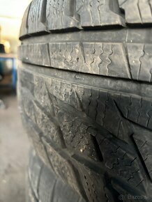 Zimné 235/60r18 - 3