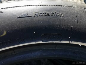 Predám pneu Hankook winter i cept evo 3 /255/50/R19 / 107V - 3