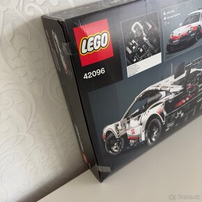 Lego Technic 42096 Porsche 911 RSR - 3