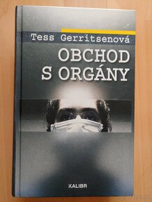 Tess Gerritsenová - Hra s ohňom a iné - 3