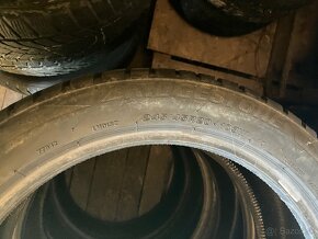 Predám 4ks pneu 245/45 r20 - 3