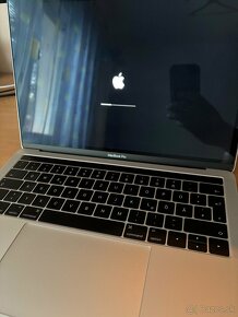 MacBook Pro 13" - 3