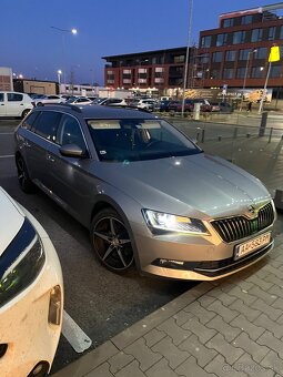 Superb 2.0 TDi ,140kw. 4x4 - 3