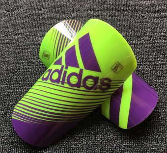 Adidas futbalové chrániče - 3