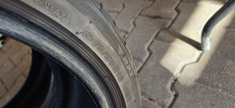 245/35 r18 Bridgestone letne - 3