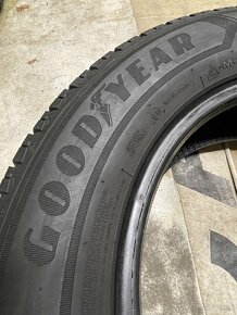 Goodyear 215/65 R16C 2x=70€ - 3