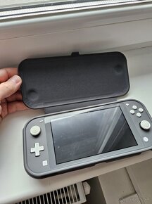 Puzdro pre Nintendo Switch Lite + Ochranne sklo - 3