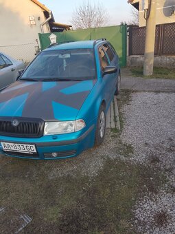 Predám Škoda Octavia 2.0 benzín - 3