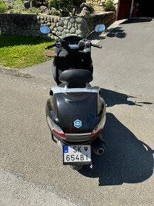 Piaggio 125 MP3 RST - 3