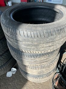 Pneu 225/50R17 - 3