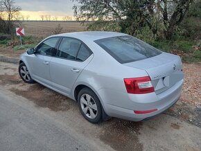 Škoda Octavia 3 1.6 TDI, 77 KW, 43 800 km - 3