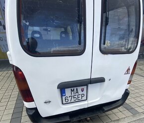 NISSAN VANETTE 2,3d - 3